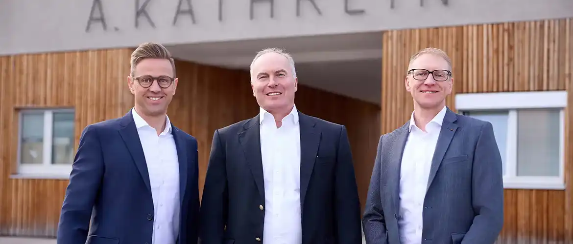 Bild-ALT-Text: Andreas Wimmer, Sven Melzer und Michael Auer zum Neustart der KATHREIN Digital Systems GmbH