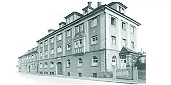 1922