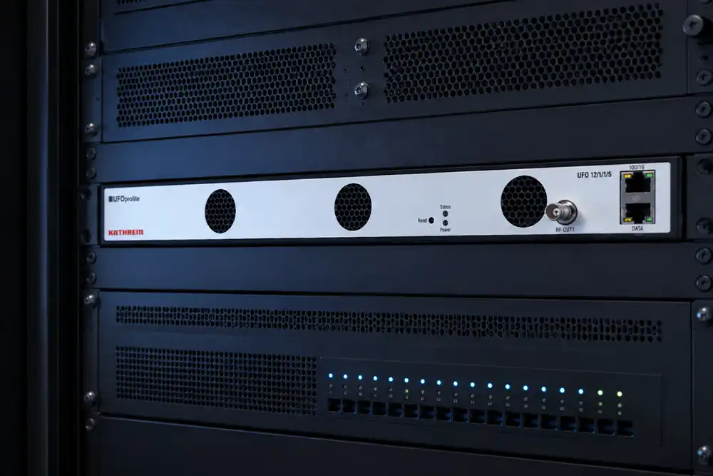 KATHREIN UFOprolite Kopfstelle im Rack für Hospitality TV und zentrale Signalverteilung